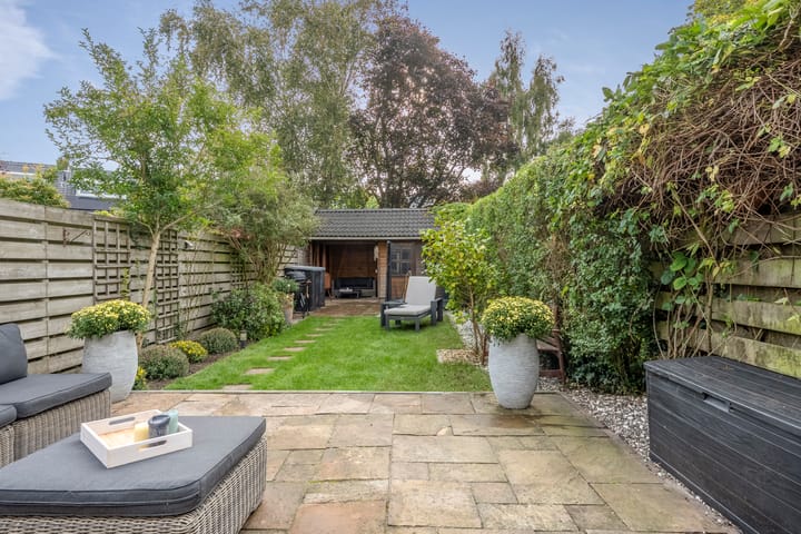 Photo 48 of Zinneveltlaan 16