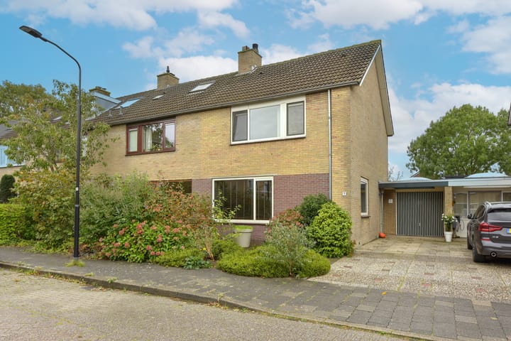 Foto 24 van Burgemeester van Trichtlaan 9