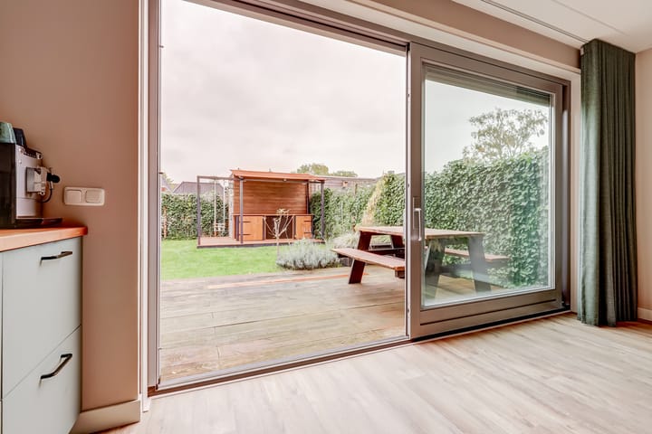 Photo 16 of Pastoor Lambermontstraat 10