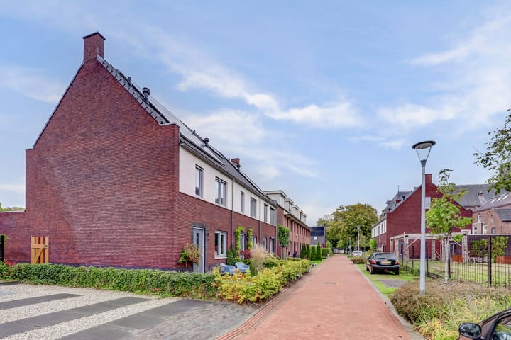 Photo 45 of Pastoor Lambermontstraat 10