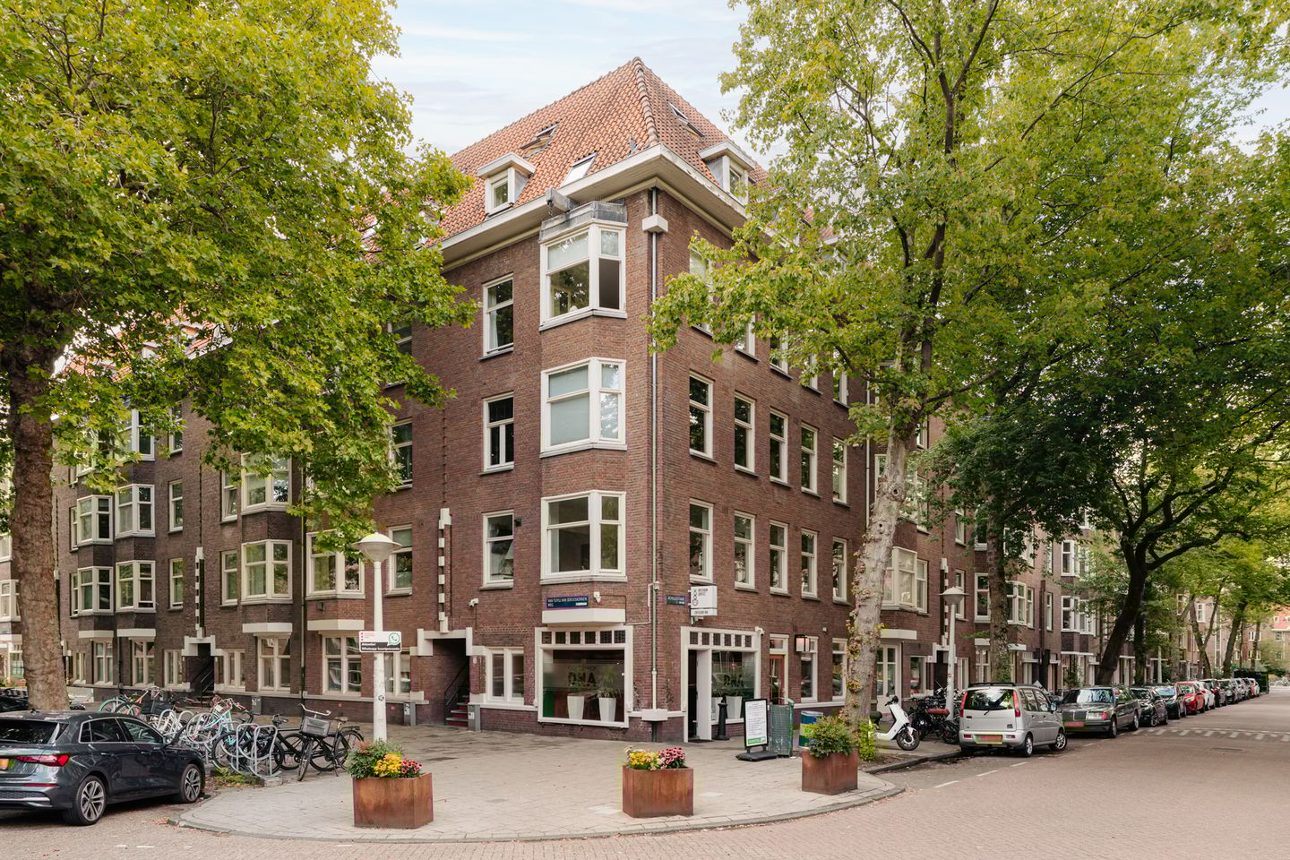 Foto 5 van Van Tuyll van Serooskerkenweg 2-1