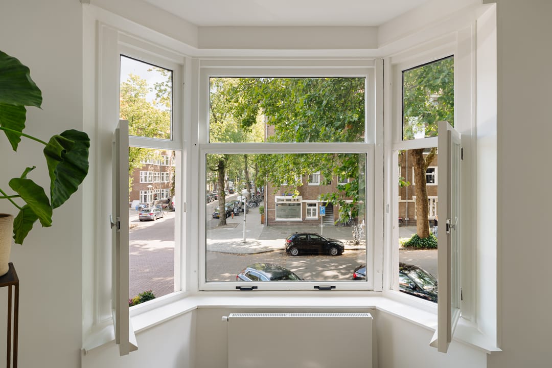 Foto 8 van Van Tuyll van Serooskerkenweg 2-1