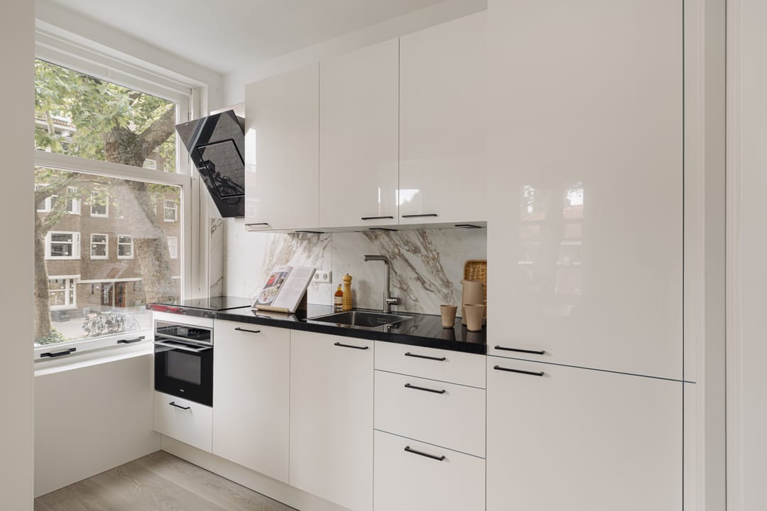 Foto 11 van Van Tuyll van Serooskerkenweg 2-1