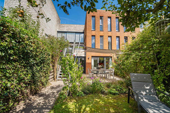 Foto 2 van Gooimeerpromenade 88