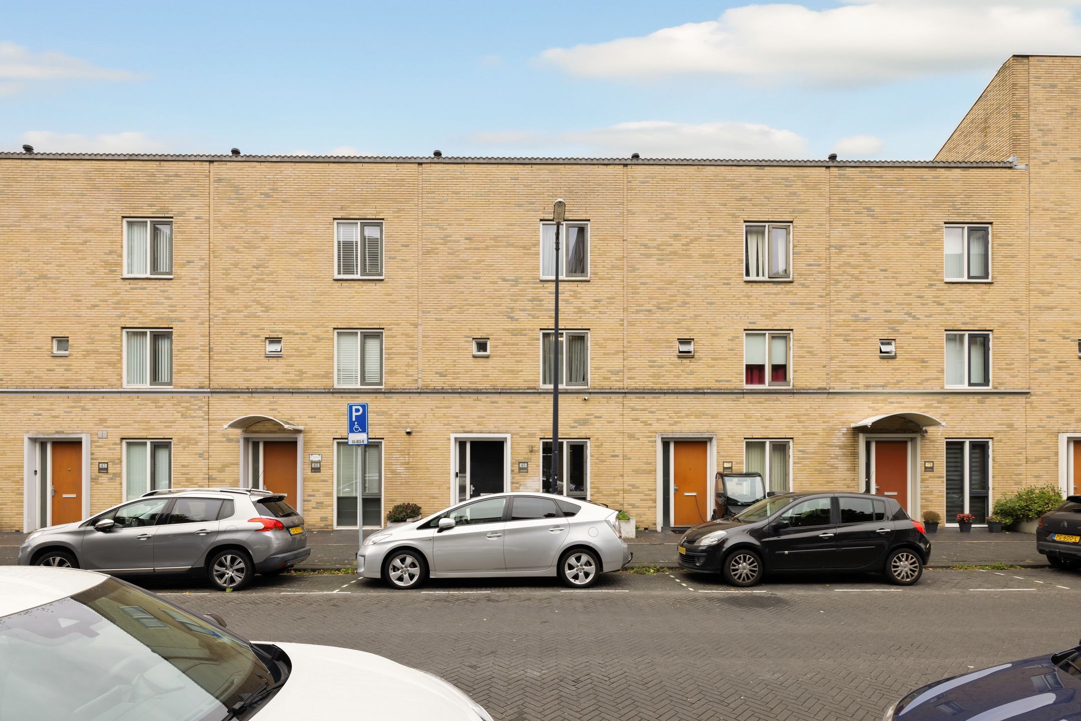 Foto 36 van Claus van Amsbergstraat 45