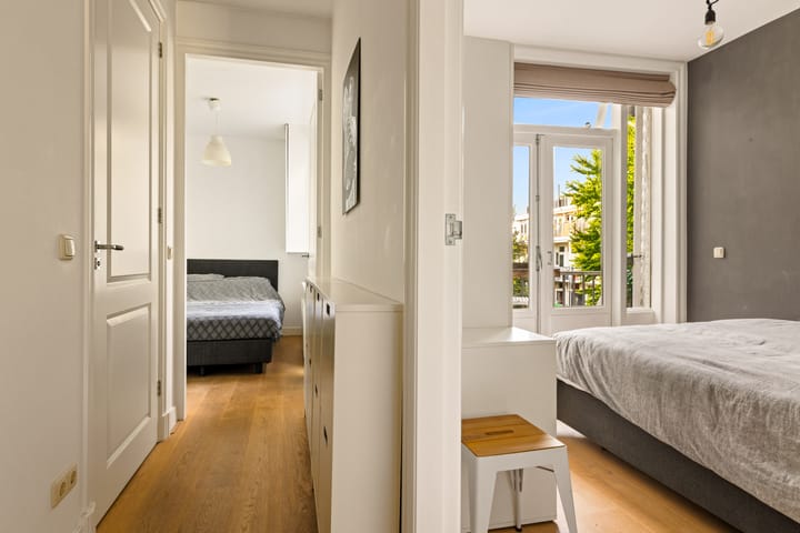 Foto 5 van Luzacstraat 1-3