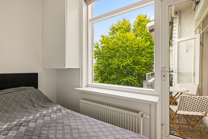 Foto 20 van Luzacstraat 1-3