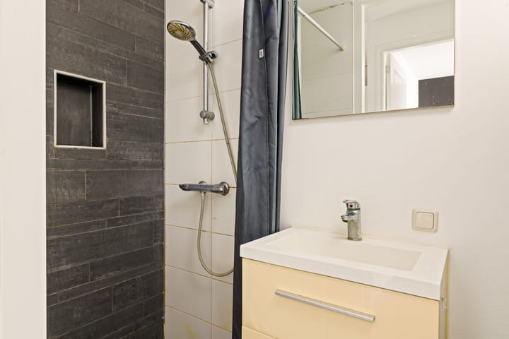 Foto 23 van Luzacstraat 1-3