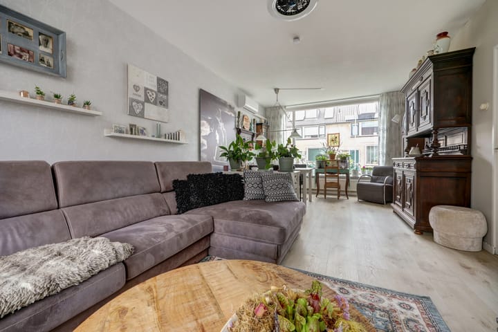 Foto 2 van Dolfijnstraat 29