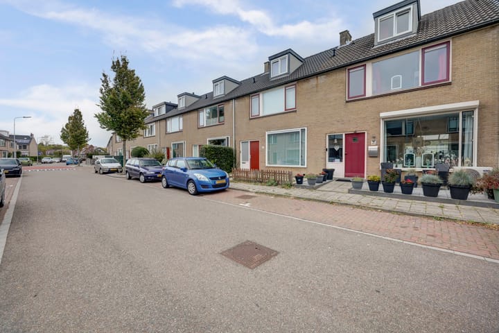 Foto 6 van Dolfijnstraat 29