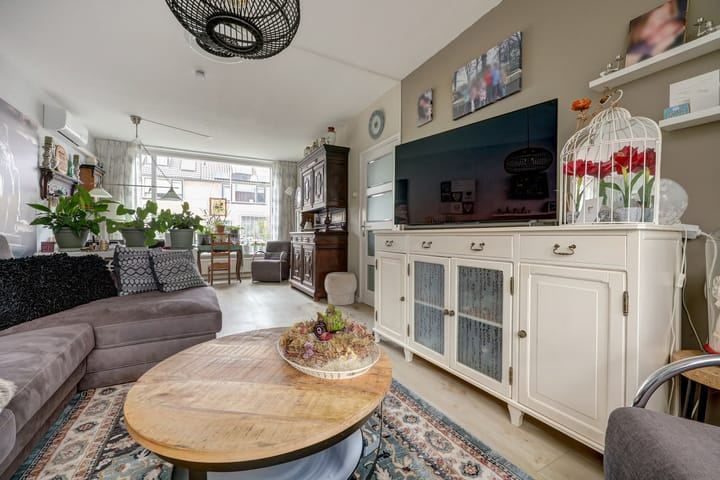 Foto 10 van Dolfijnstraat 29