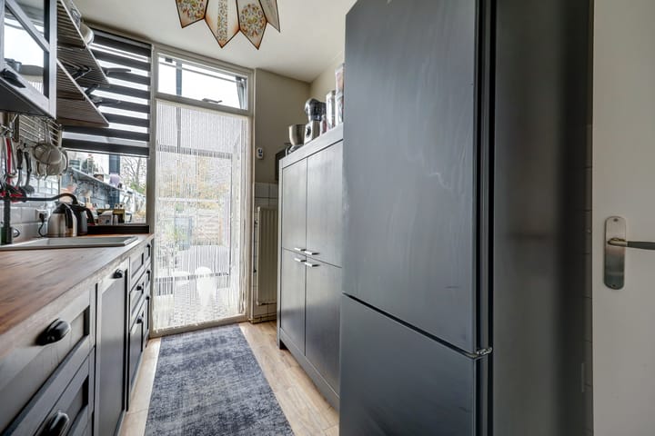 Foto 14 van Dolfijnstraat 29