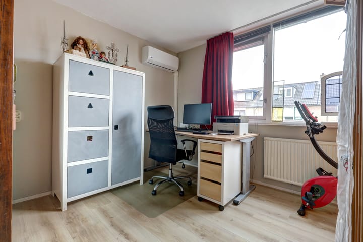 Foto 21 van Dolfijnstraat 29