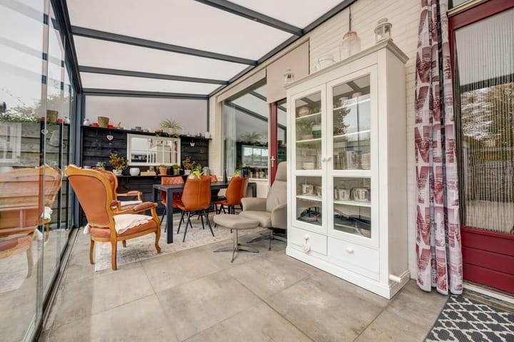 Foto 27 van Dolfijnstraat 29