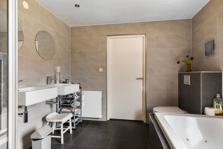 Photo 54 of Zuideinde 383-A