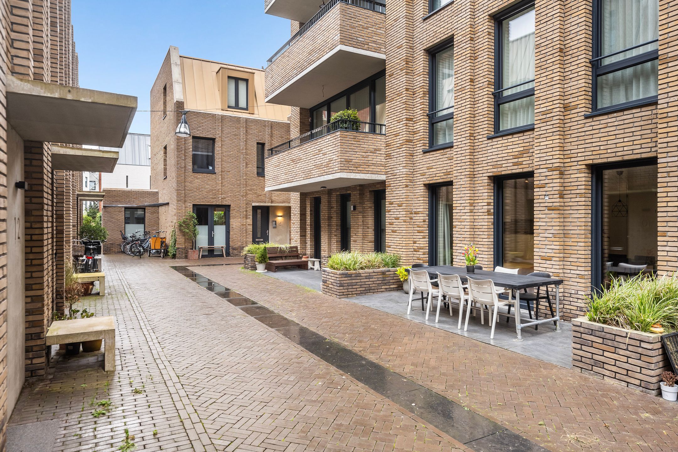 Foto 12 van Friesewal 9-A