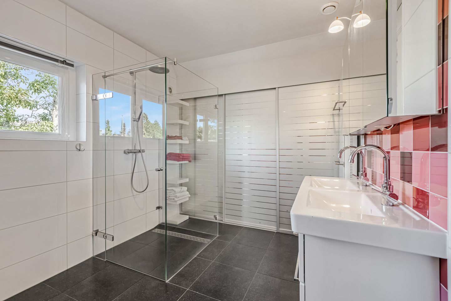 Foto 44 van Stationsweg 34