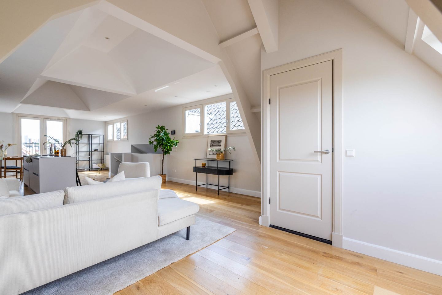 Foto 14 van Claes de Vrieselaan 54-B02