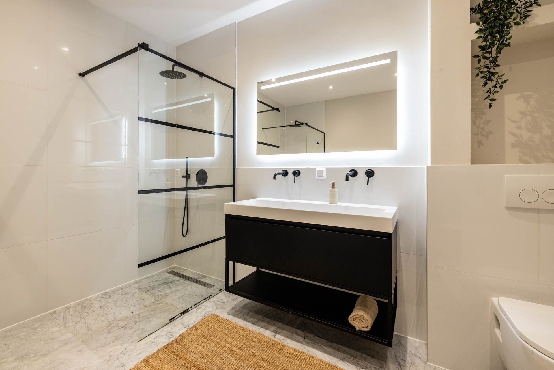 Foto 42 van Claes de Vrieselaan 54-B02