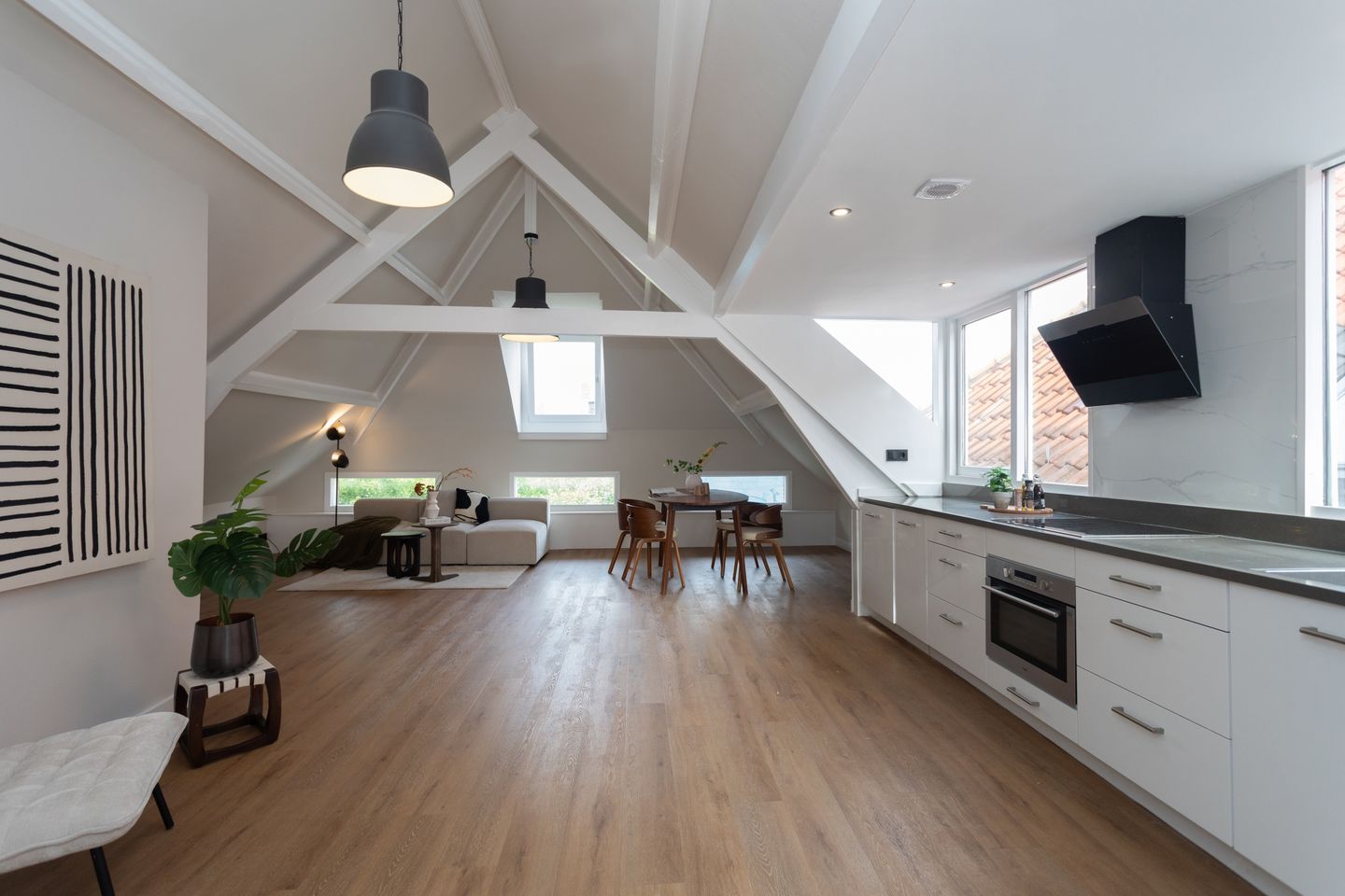 Foto 1 van Witte de Withstraat 18-C