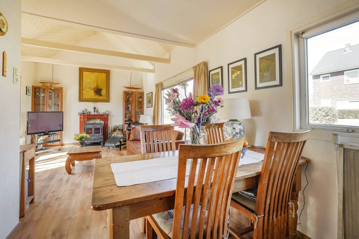 Foto 15 van Voorschoterweg 19-C