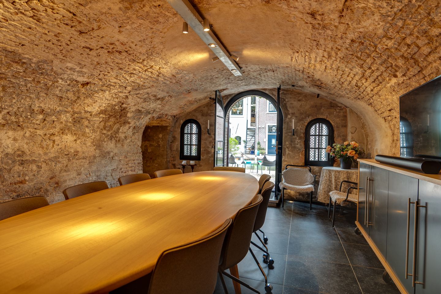 Foto 29 van Oudegracht 381