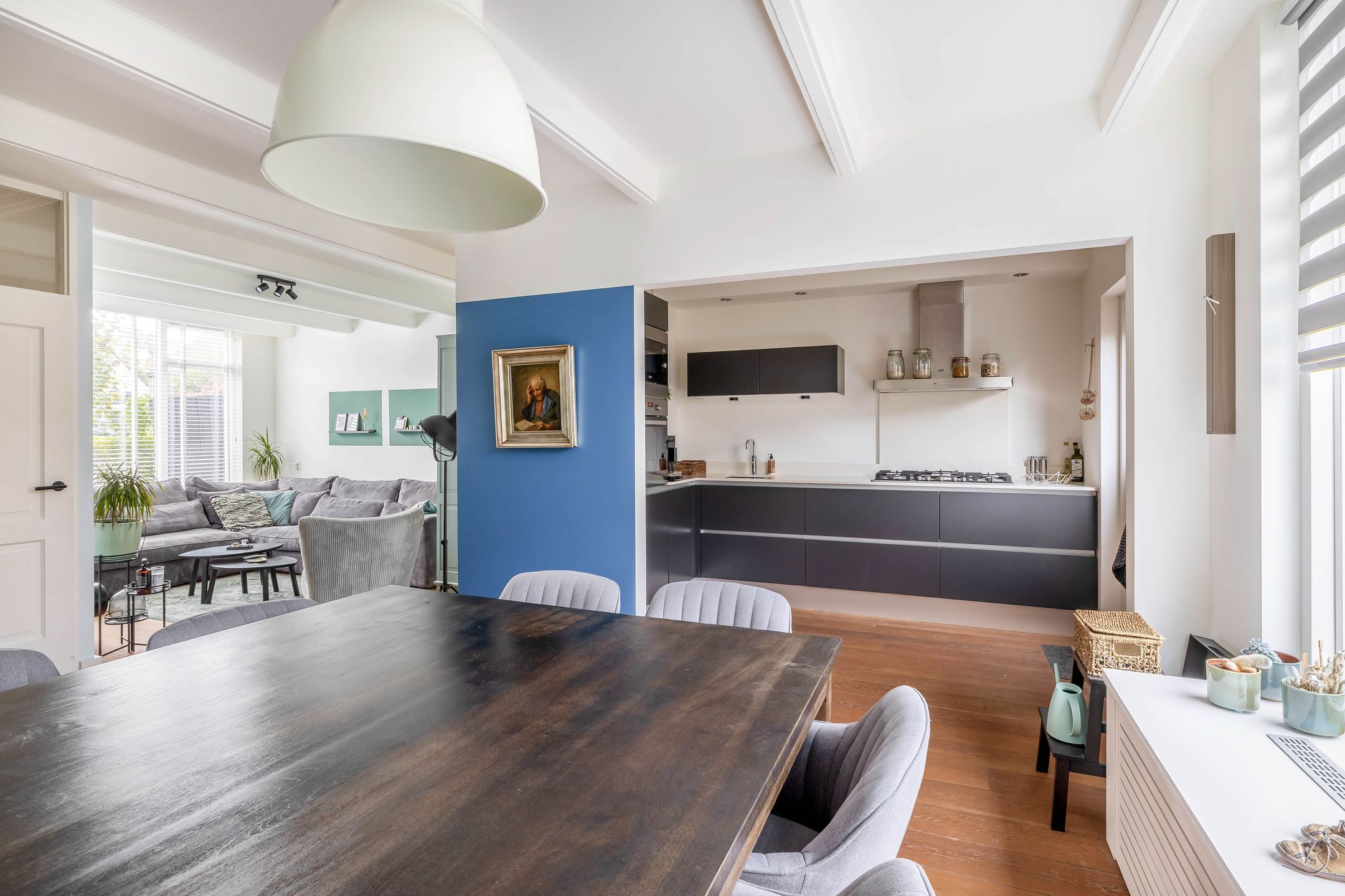 Foto 12 van Midden Woerd 35