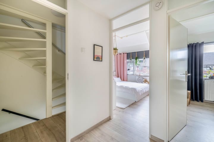 Foto 31 van Midden Woerd 35