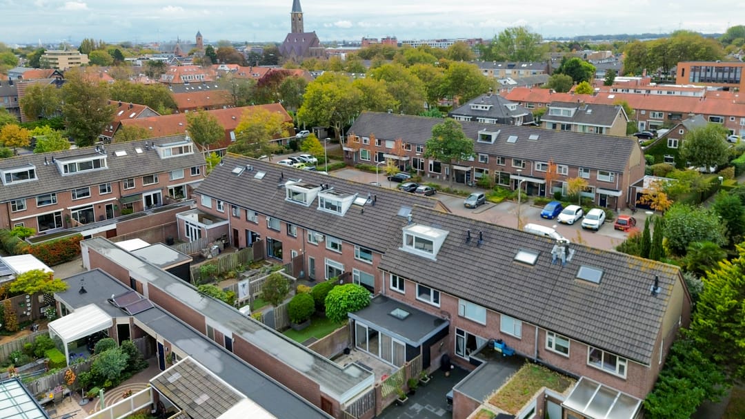 Foto 46 van Midden Woerd 35