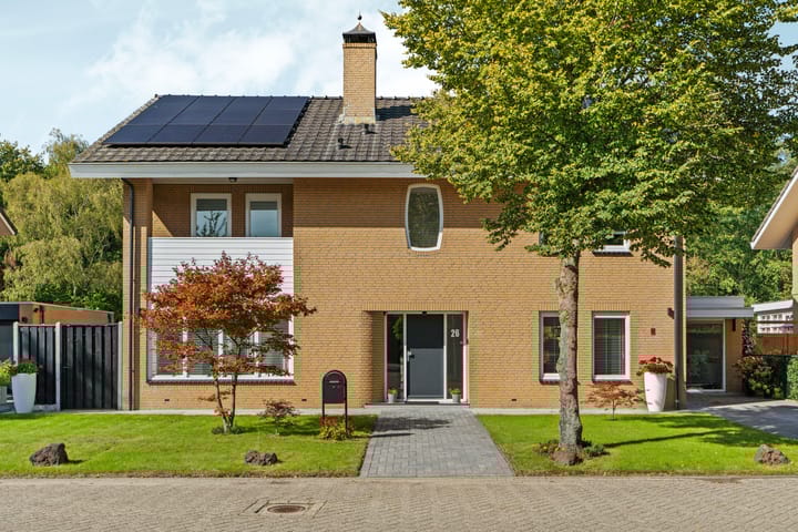 Maandenweg 26 main image