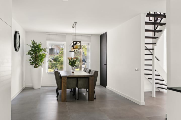 Foto 21 van Maandenweg 26