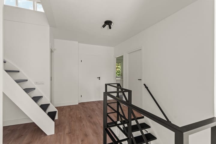 Foto 30 van Maandenweg 26