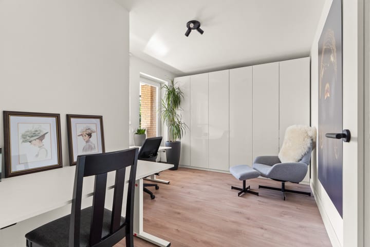 Foto 40 van Maandenweg 26