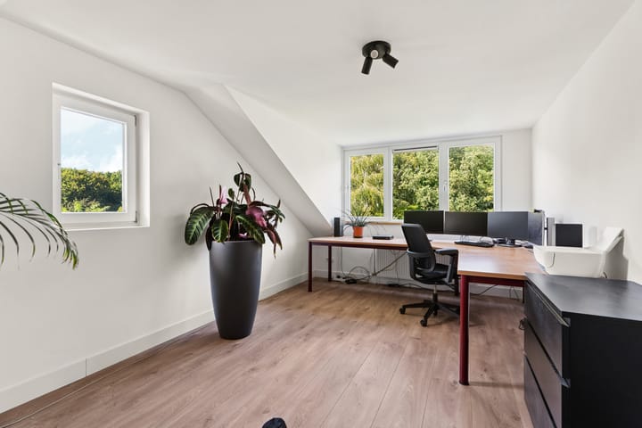 Foto 48 van Maandenweg 26