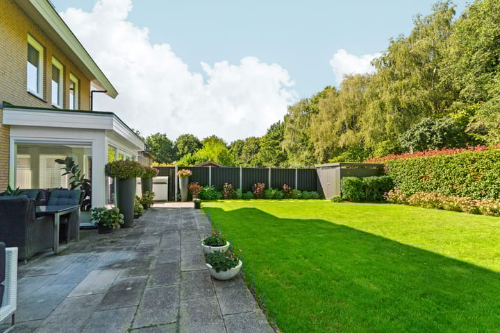 Foto 53 van Maandenweg 26