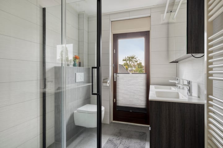 Foto 4 van Jan van Galenstraat 18