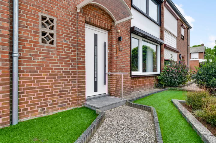 Photo 3 of Rozenstraat 34