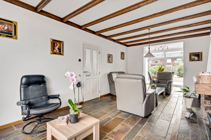 Photo 10 of Rozenstraat 34