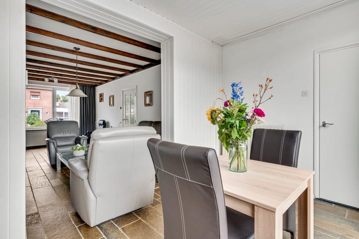 Photo 14 of Rozenstraat 34