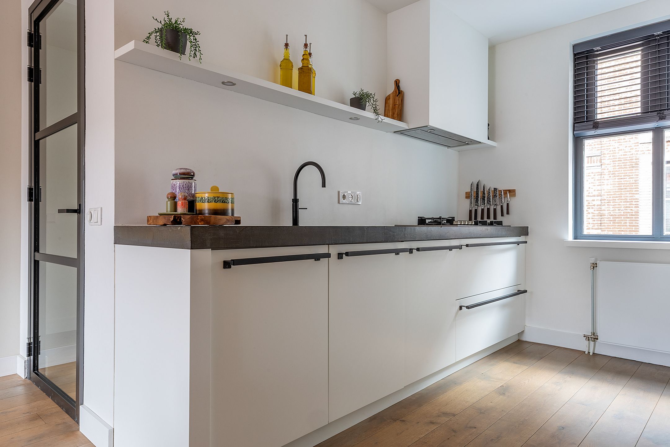 Photo 18 of Hevel 27