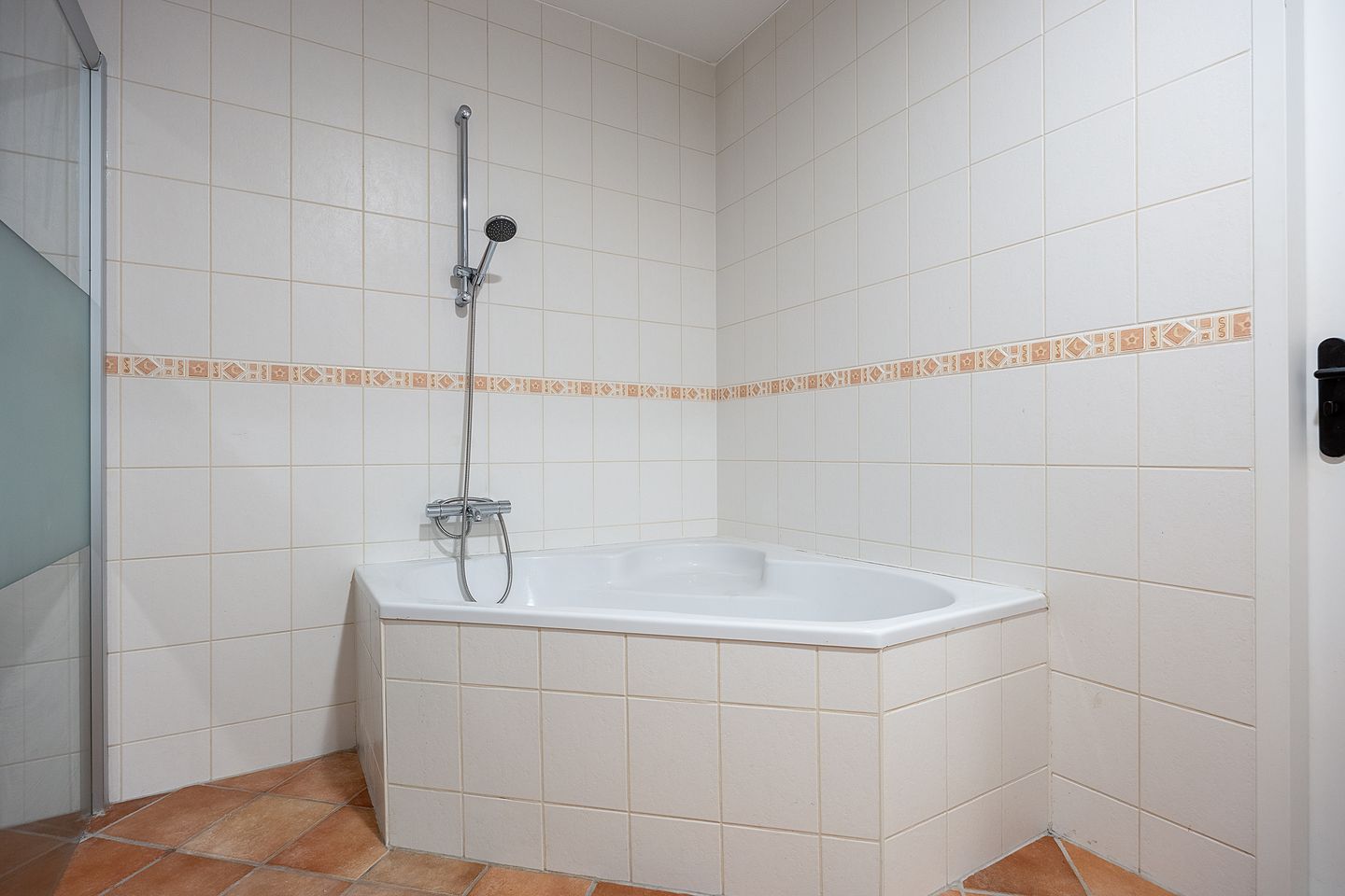 Photo 25 of Hevel 27