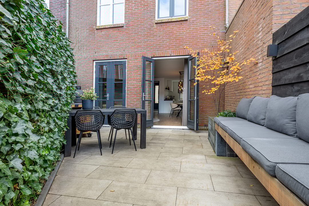 Photo 43 of Hevel 27