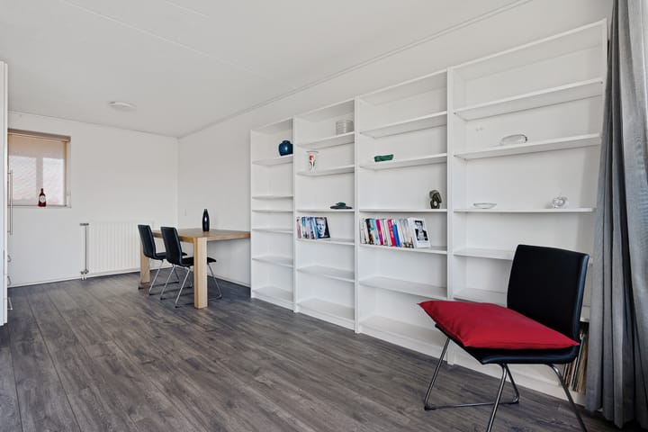 Photo 9 of Dorser 58