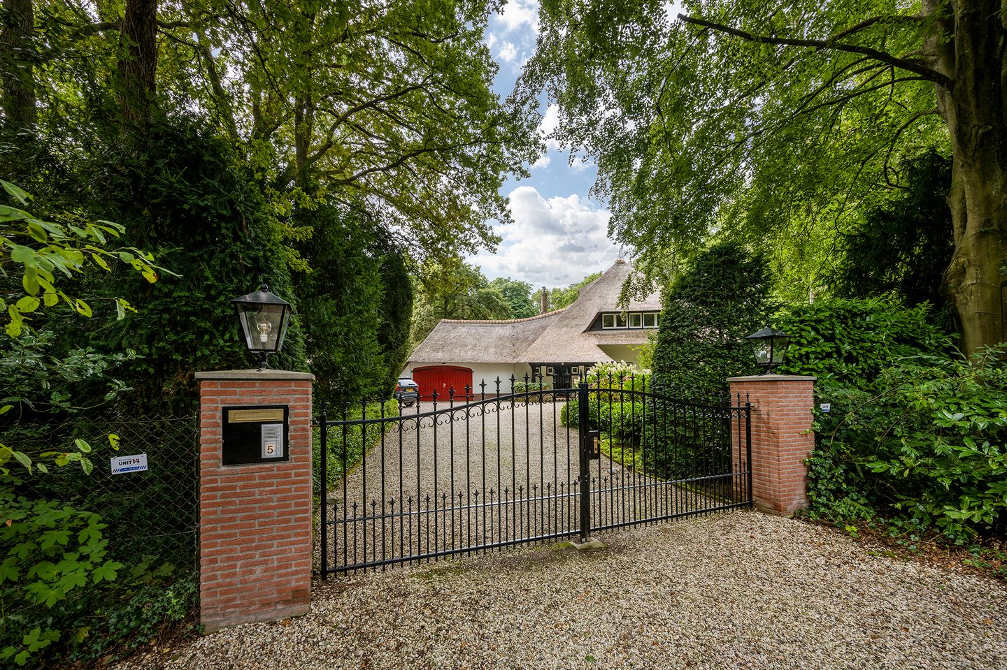 Foto 4 van Logosberg 5