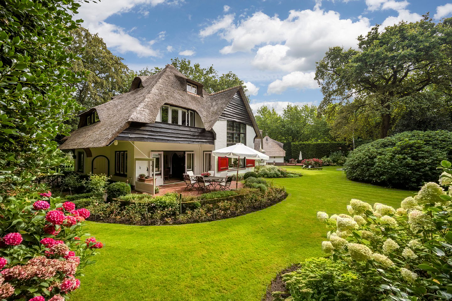 Foto 25 van Logosberg 5