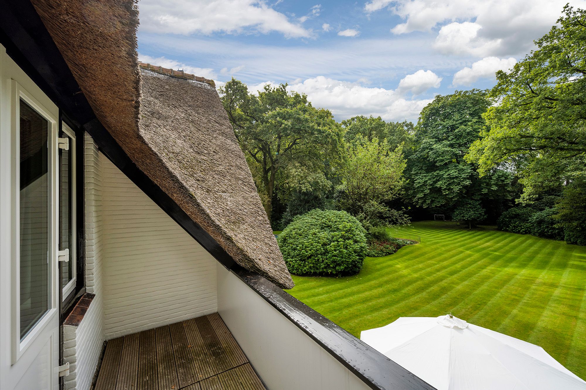 Foto 30 van Logosberg 5