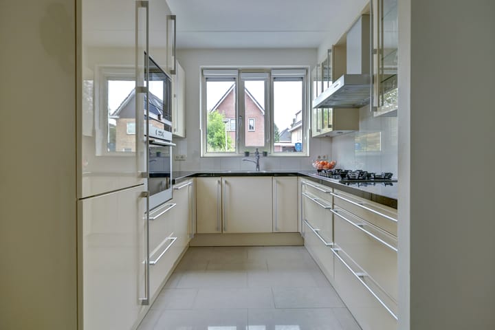 Photo 20 of Zwanebloem 47