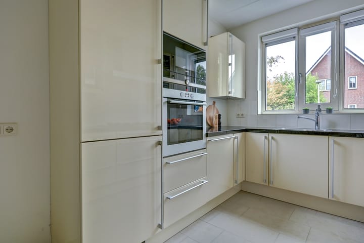 Photo 22 of Zwanebloem 47