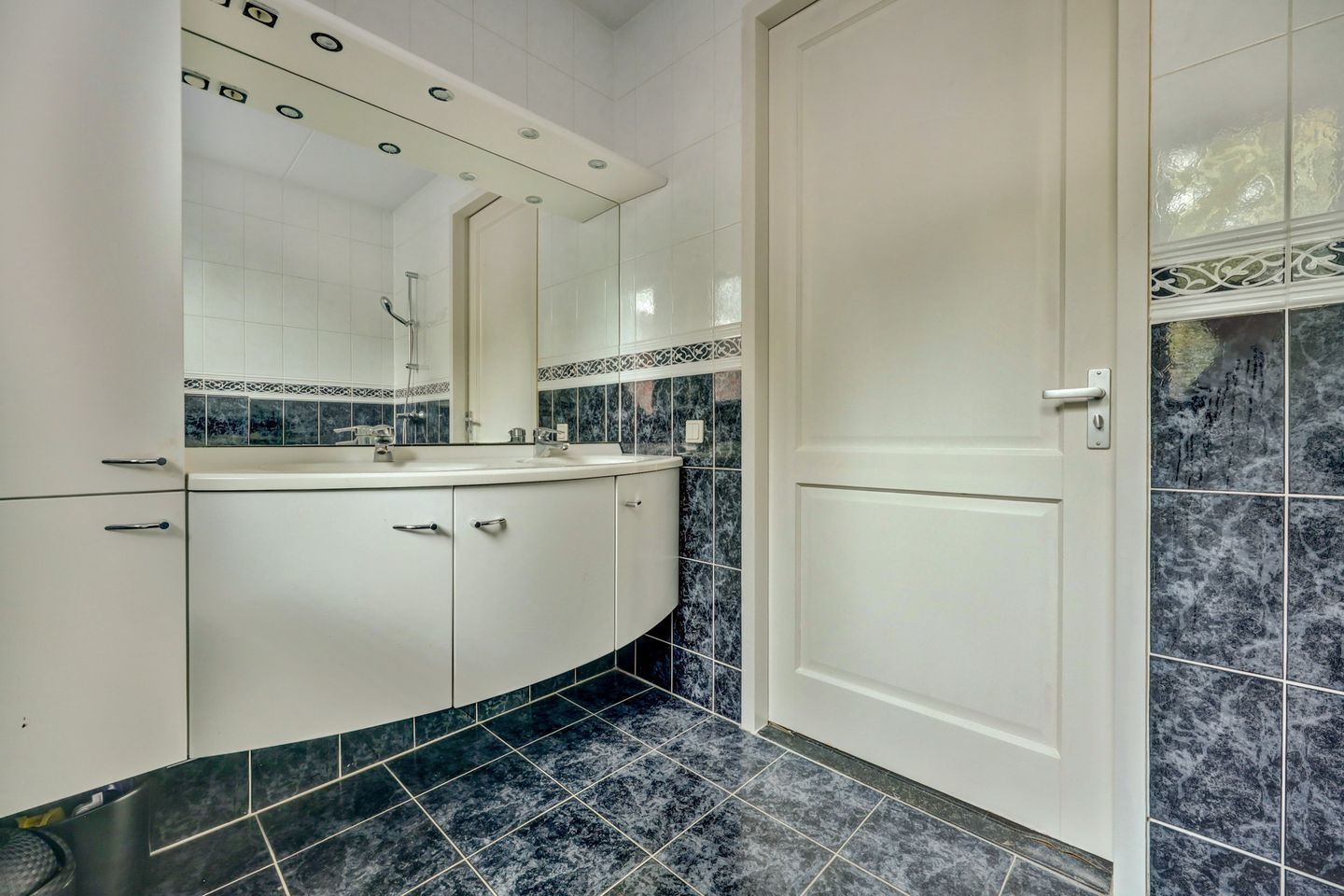 Photo 34 of Zwanebloem 47