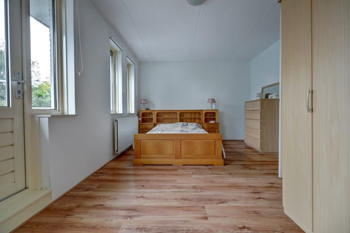 Photo 42 of Zwanebloem 47